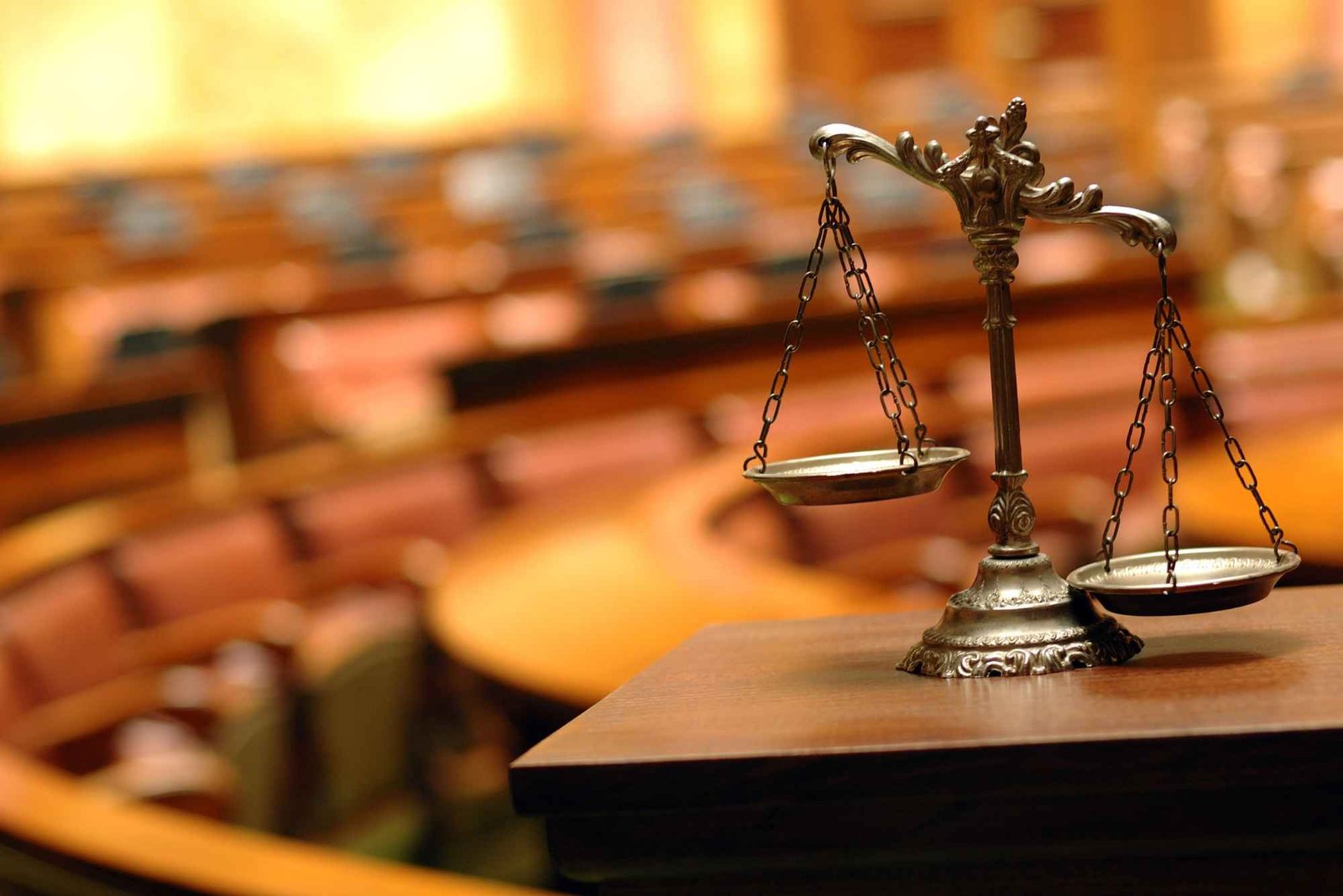 Choose the Right Criminal Lawyer in Dubai 2025