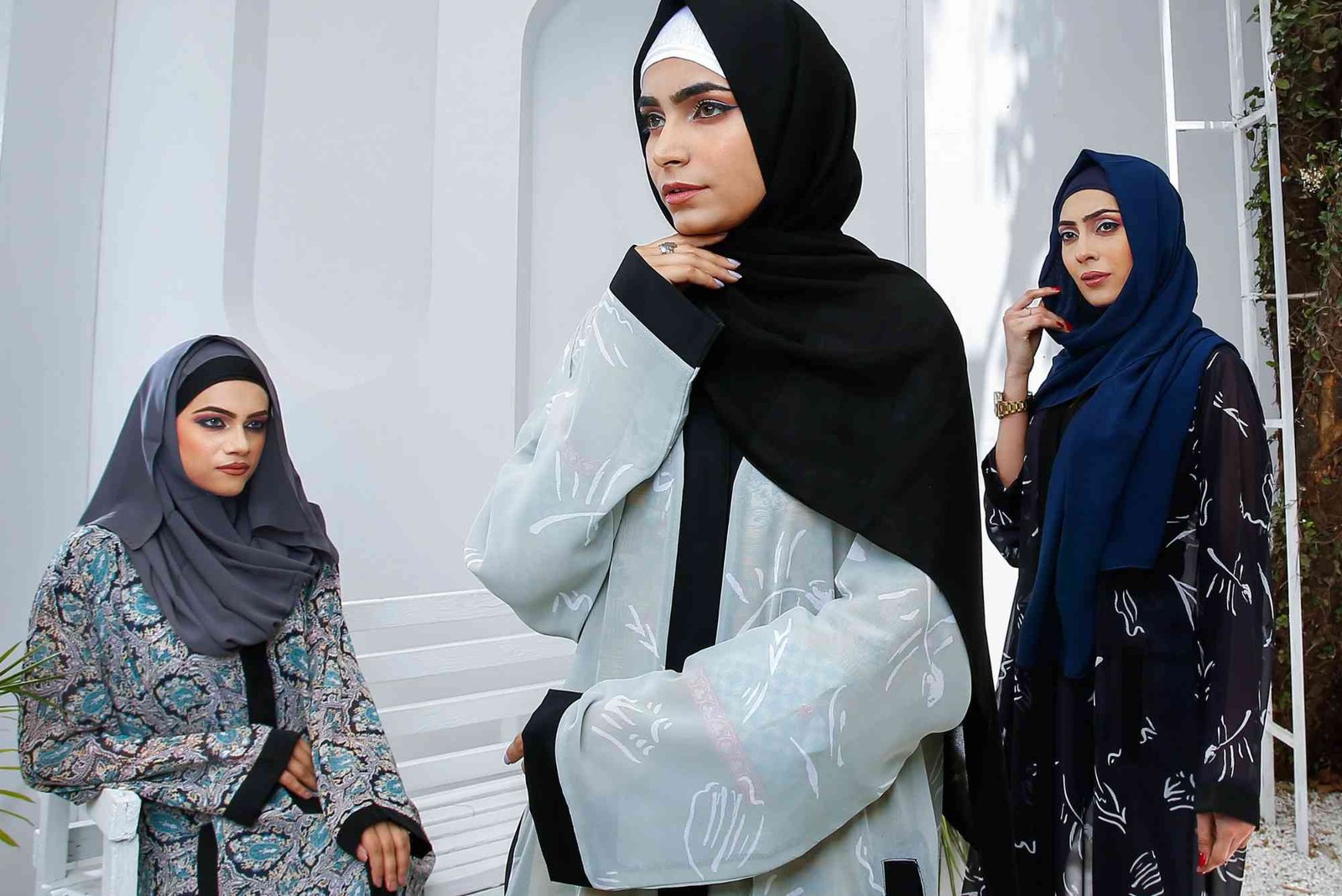 4 Best Abayas Trending in UAE