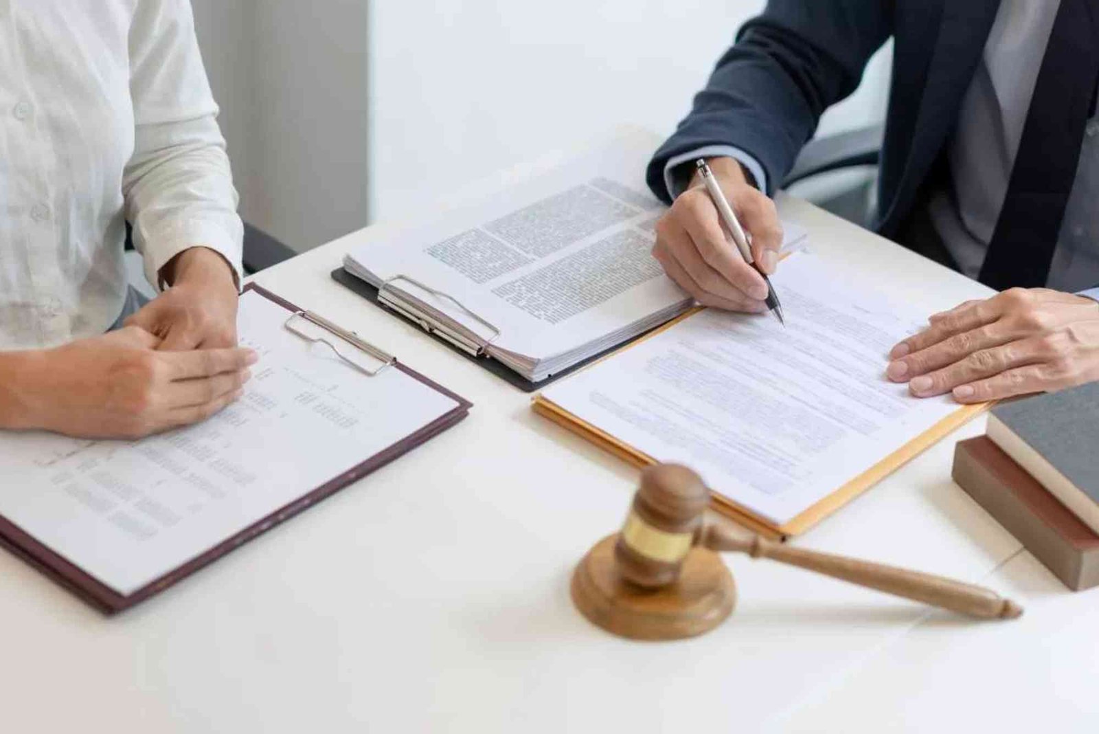 Are Property Lawyers in Dubai Familiar with RERA Regulations?